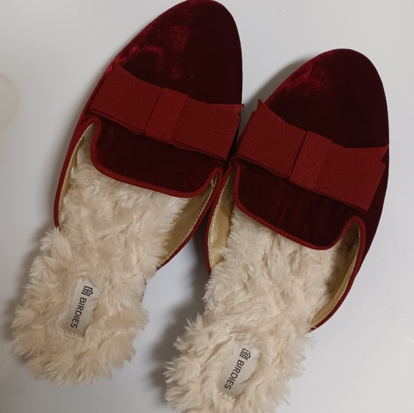 Birdies | The Phoebe Crushed Velvet Bow House Slippers in Burgundy Womens Size 6 - Picture 1 of 16